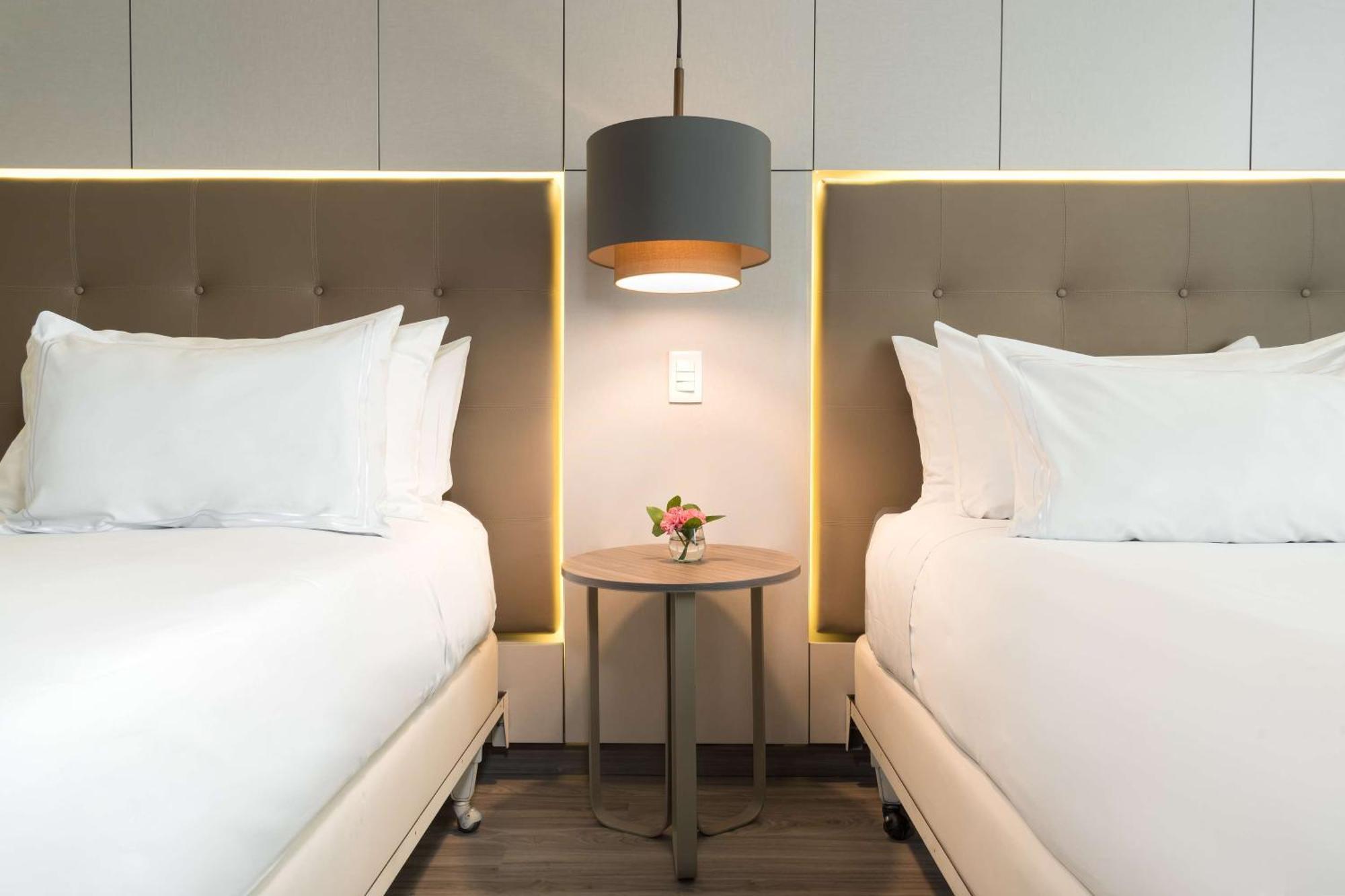 Отель Nh Collection Medellin Royal Экстерьер фото
