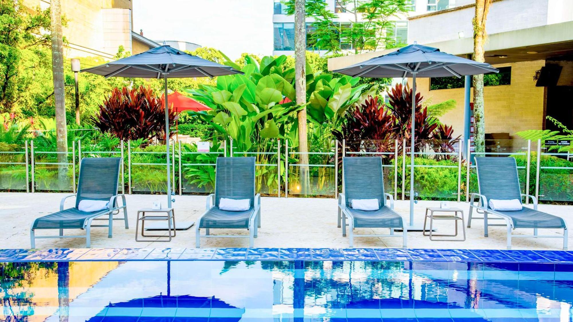 Отель Nh Collection Medellin Royal Экстерьер фото